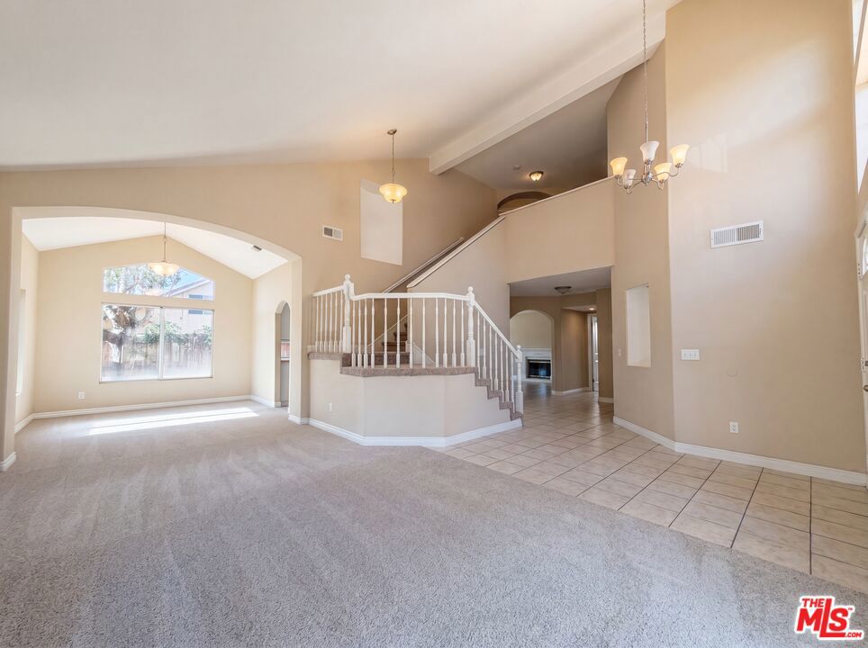 5545 W Avenue L6