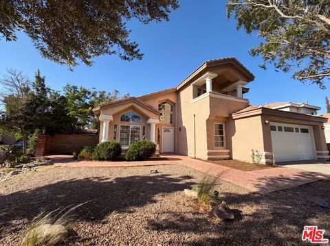Photo of 5545 W Avenue L6, Lancaster, CA 93536 (MLS # 26841217)
