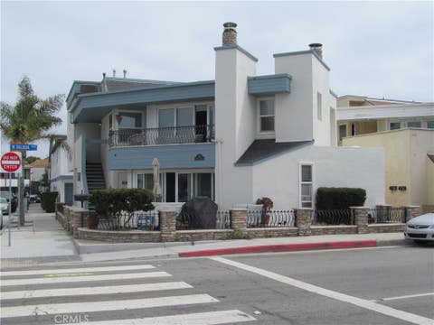 Photo of 520 W W. Balboa Blvd. Boulevard W, Newport Beach, CA 92661 (MLS # NP26129020)