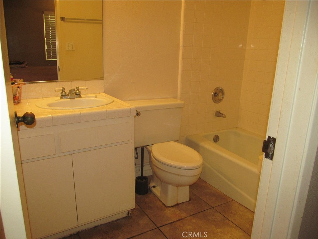 520 W. Balboa Boulevard, Newport Beach CA 92661 - Photo 19