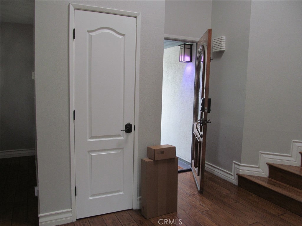 520 W. Balboa Boulevard, Newport Beach CA 92661 - Photo 8