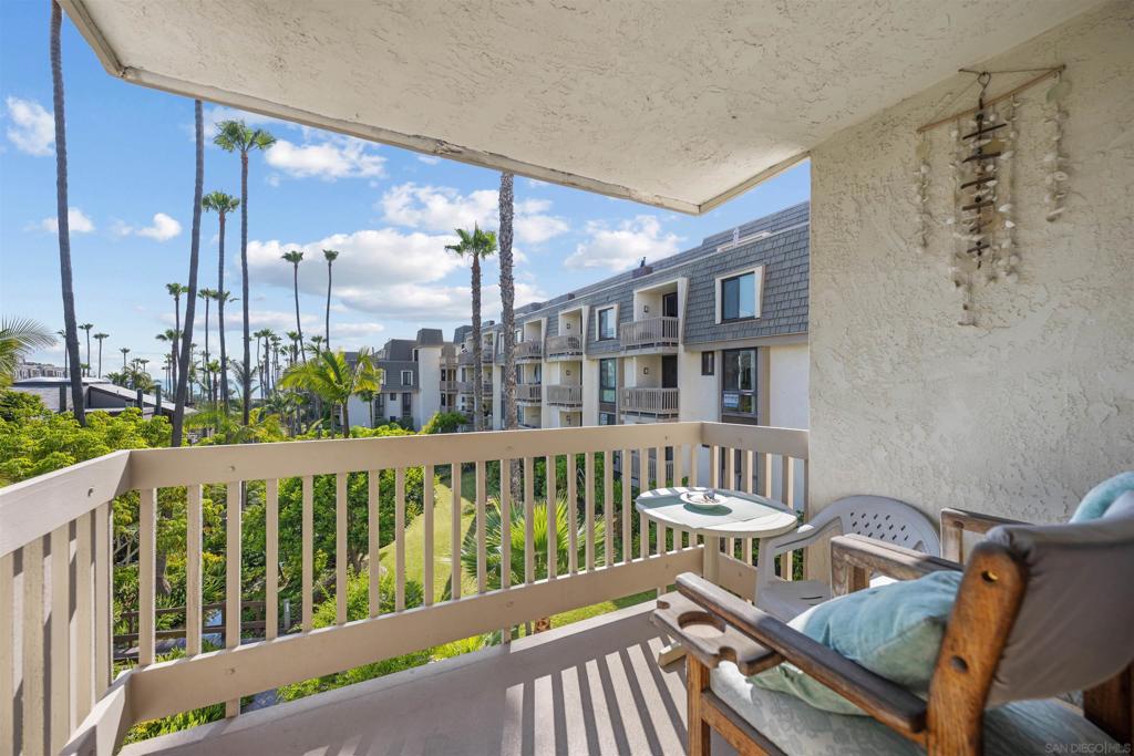 Find Homes For Sale 2 999 N Pacific St G201