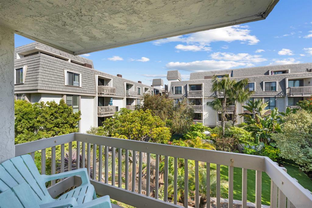 Find Homes For Sale 3 999 N Pacific St G201