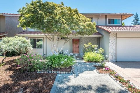 Photo of 600 Calpella Drive, San Jose, CA 95136 (MLS # ML82028481)