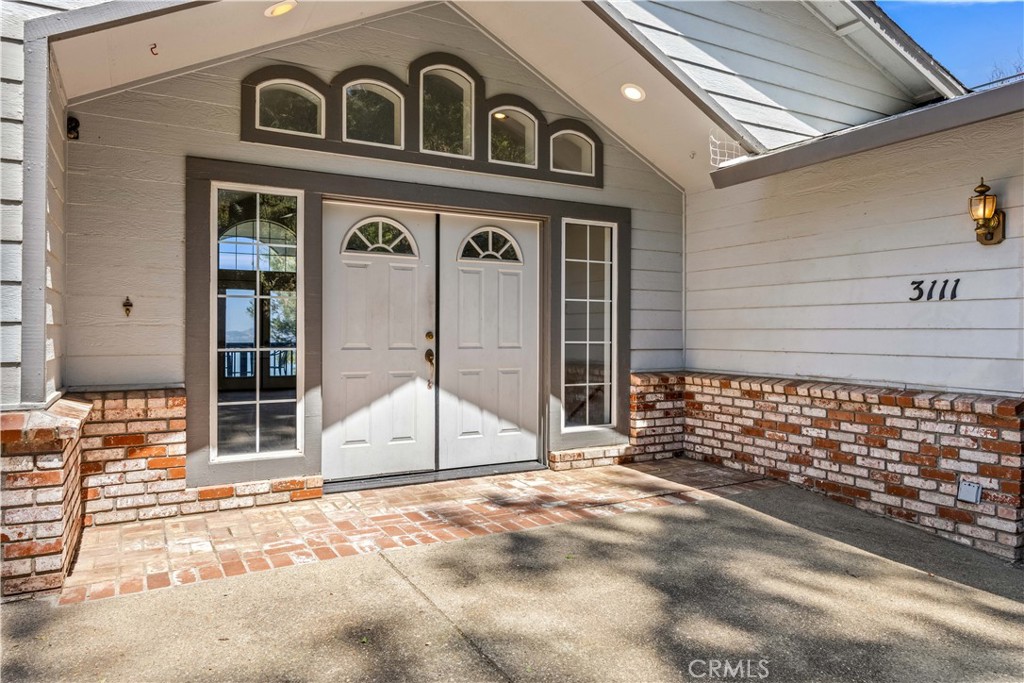 Properties 1 3111 Skyline Dr