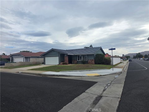 Tiny photo for 14742 Aruba PL, Moreno Valley, CA 92553 (MLS # CV26225557)