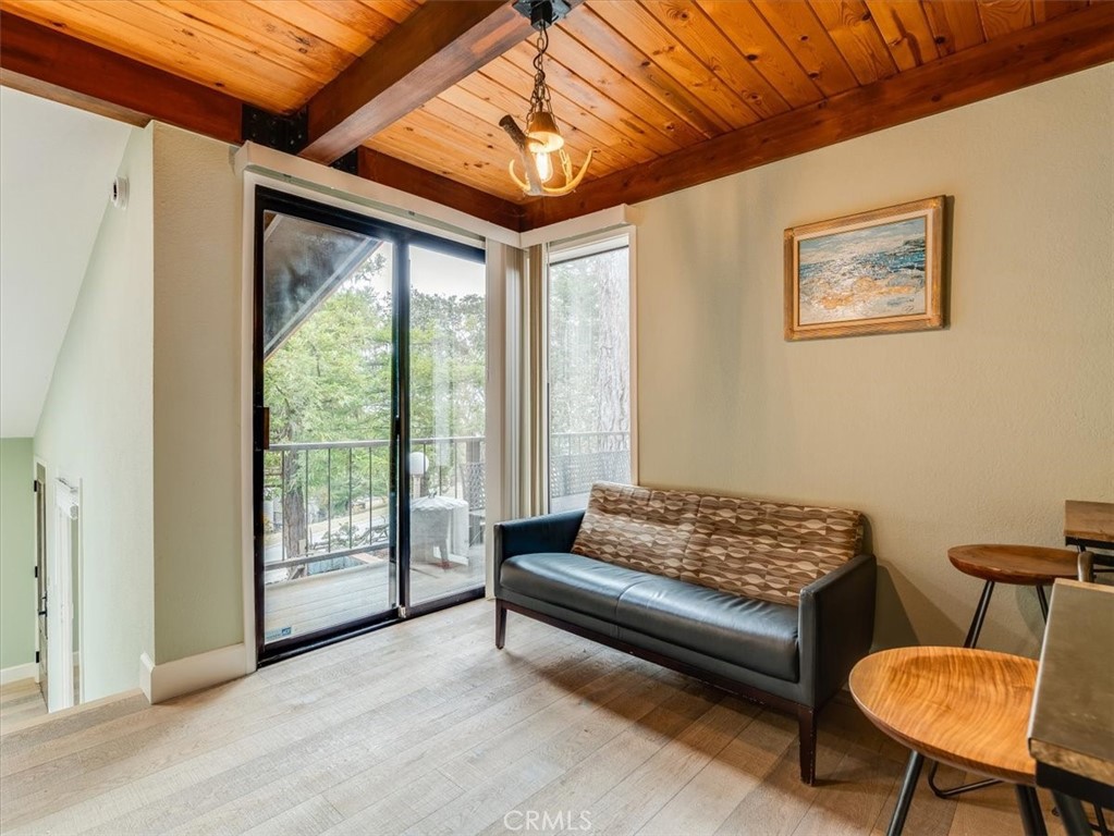 Top of the World(2170) - Residential