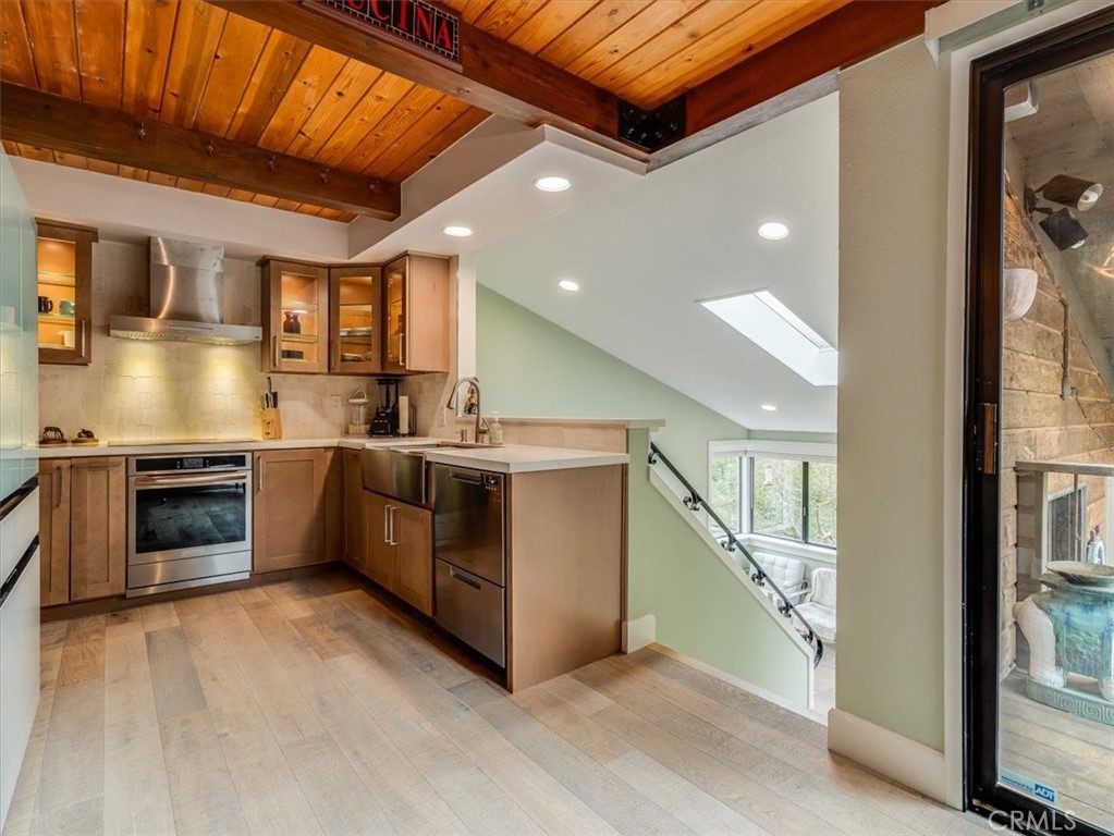 Top of the World(2170) - Residential