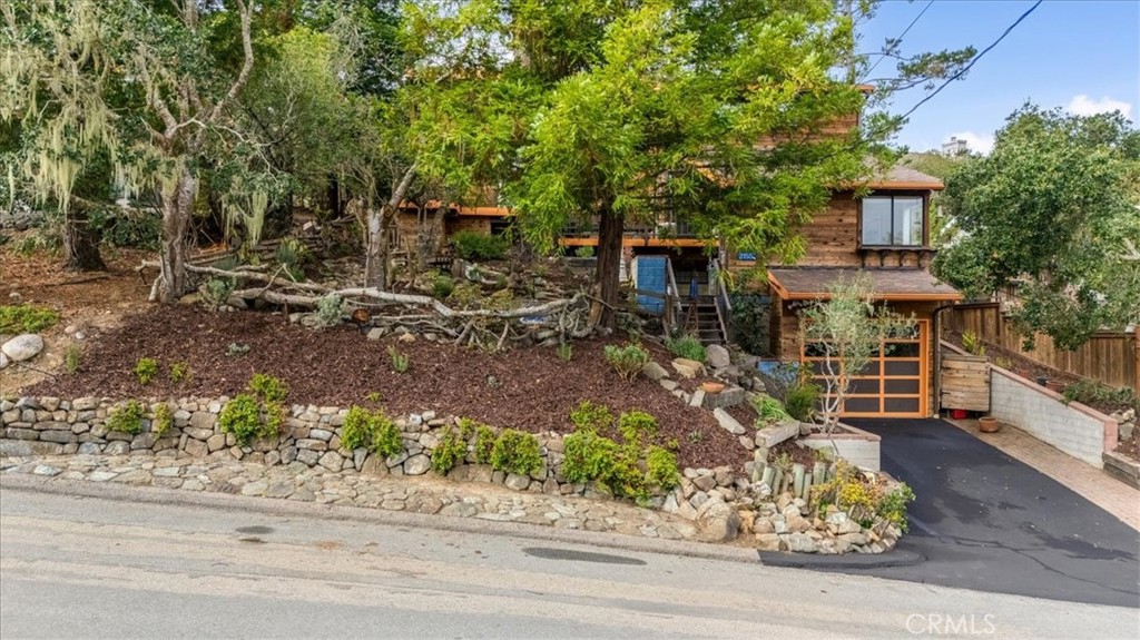 Top of the World(2170) - Residential