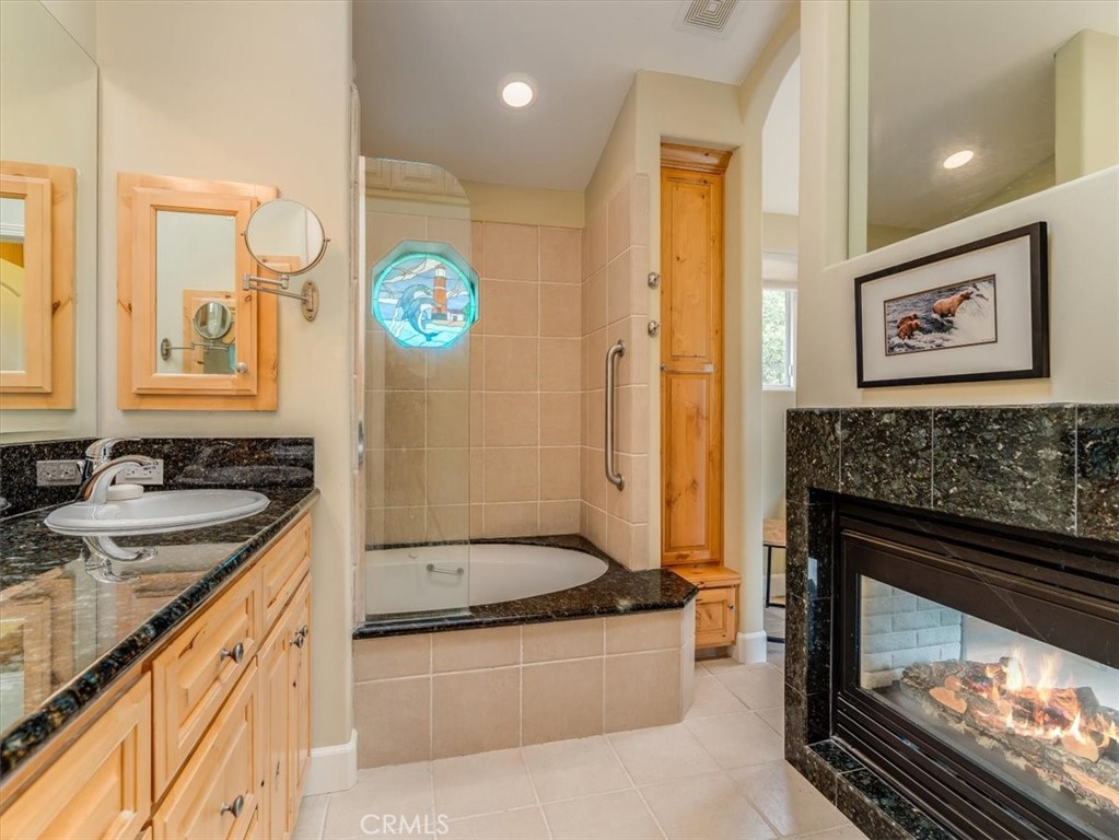 Top of the World(2170) - Residential