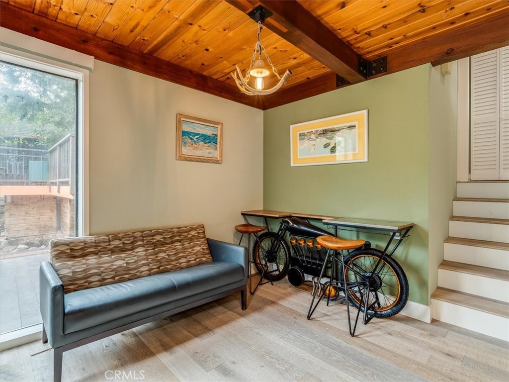 Top of the World(2170) - Residential