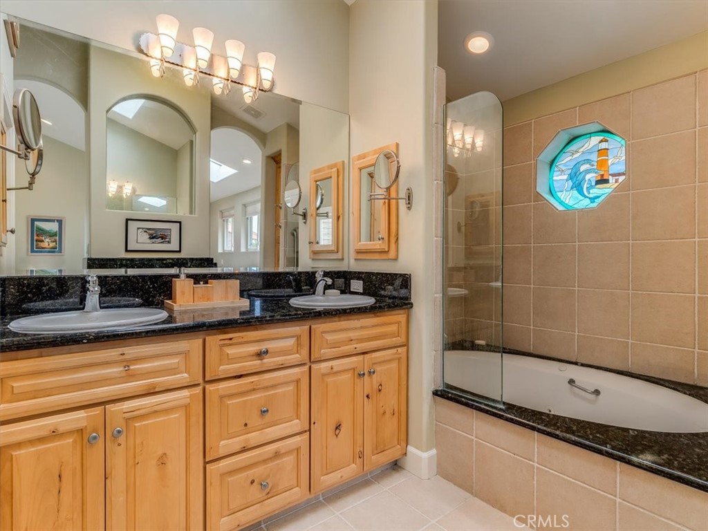 Top of the World(2170) - Residential