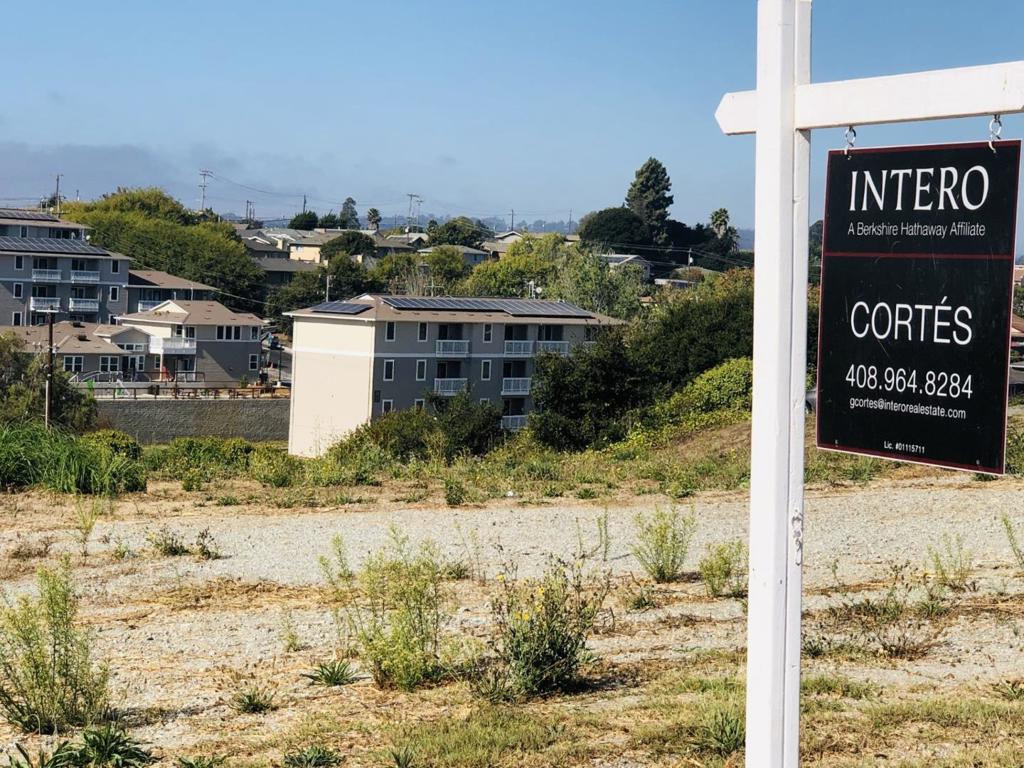 Good Long Term Investment Opportunity, Excellent Location For A Multiple Units Development.