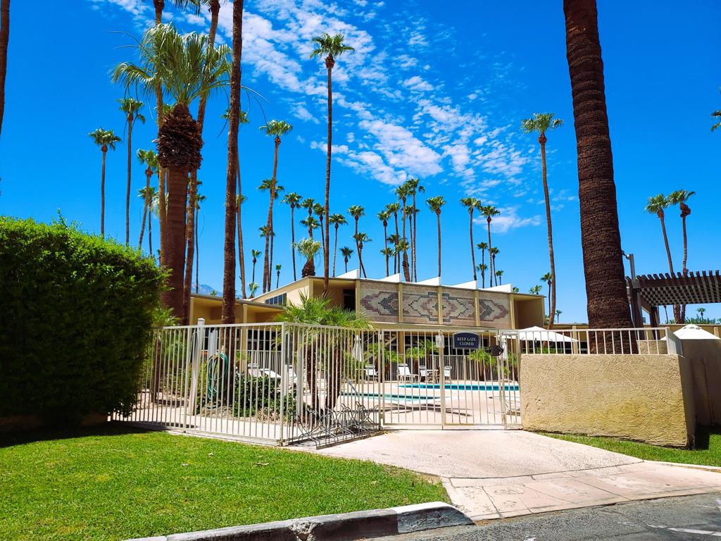 Royal Palms - Manufactured In Park