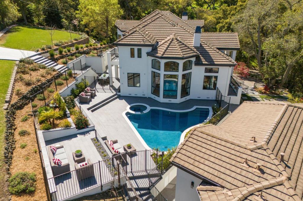 333 Raymundo Drive