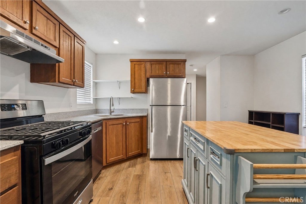 2099 James Court 64
