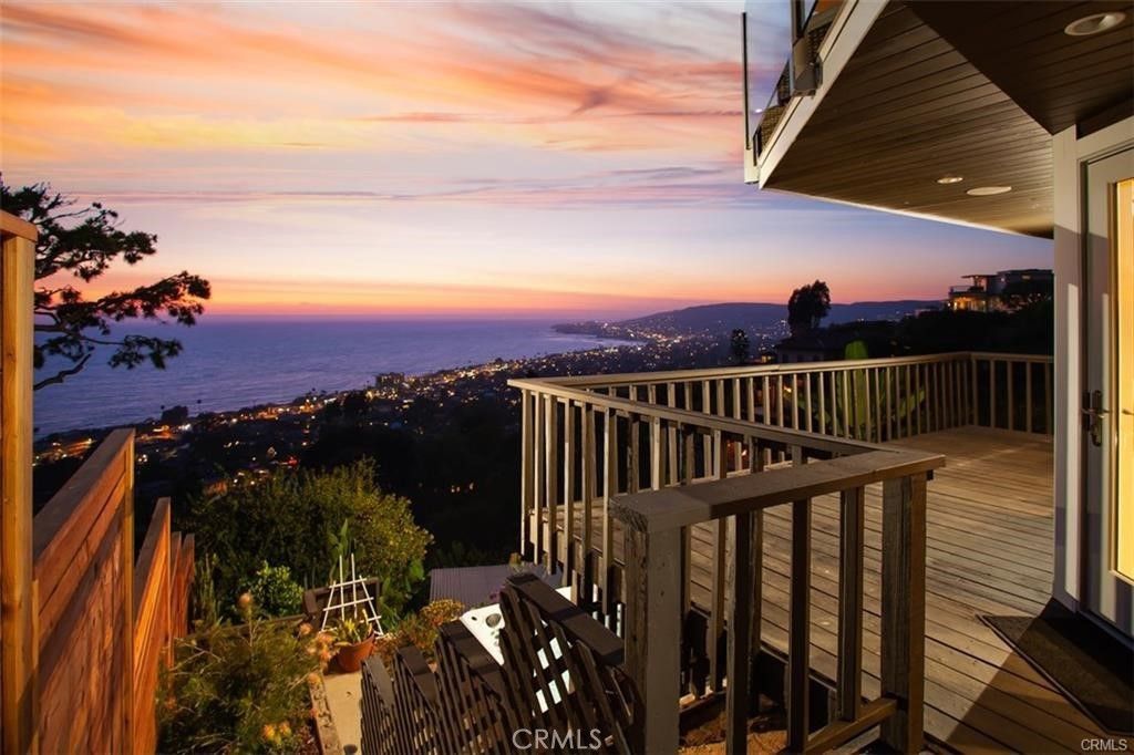 Photo of 2192 Crestview, Laguna Beach, CA 92651 (MLS # OC25267208)