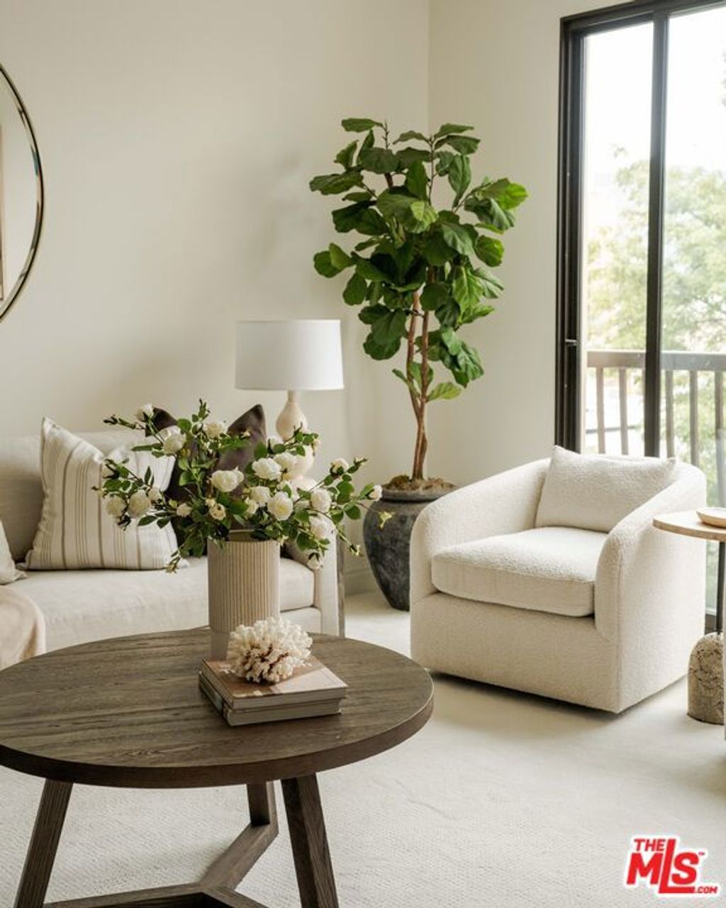 Photo of 11847 Gorham Avenue #302, Los Angeles, CA 90049 (MLS # 25612865)