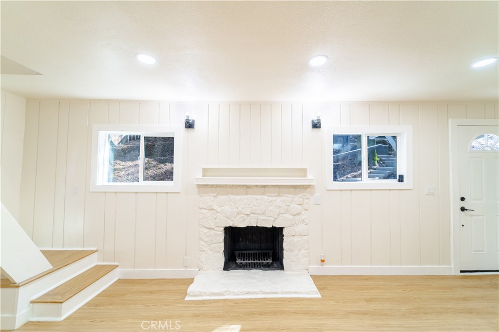 982 Oak
