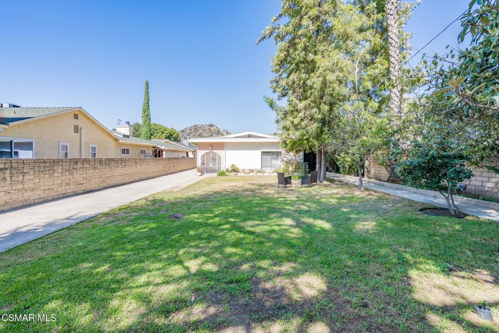 10517 Penrose Street