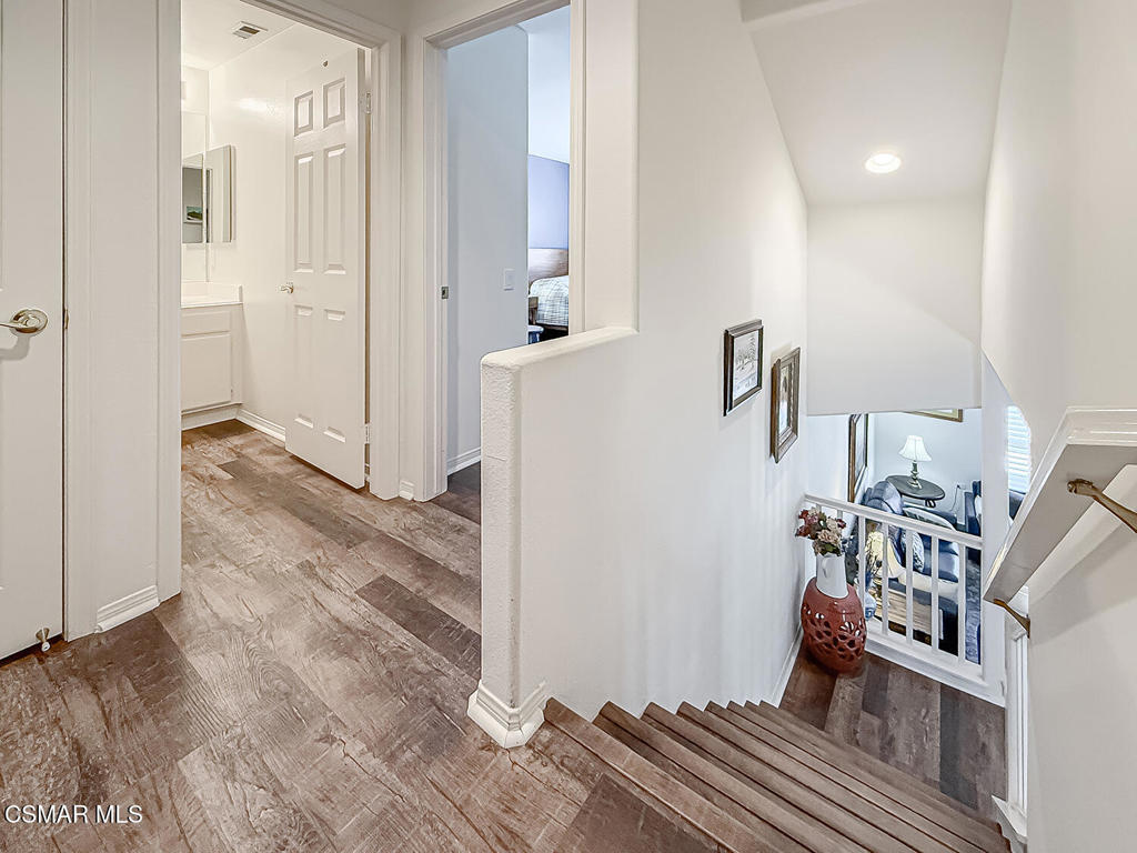 Case Flores-460 - 1004942 - Residential