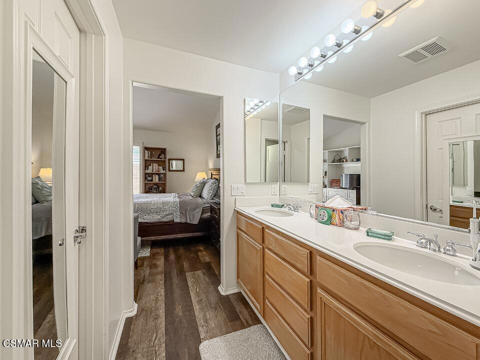 Case Flores-460 - 1004942 - Residential