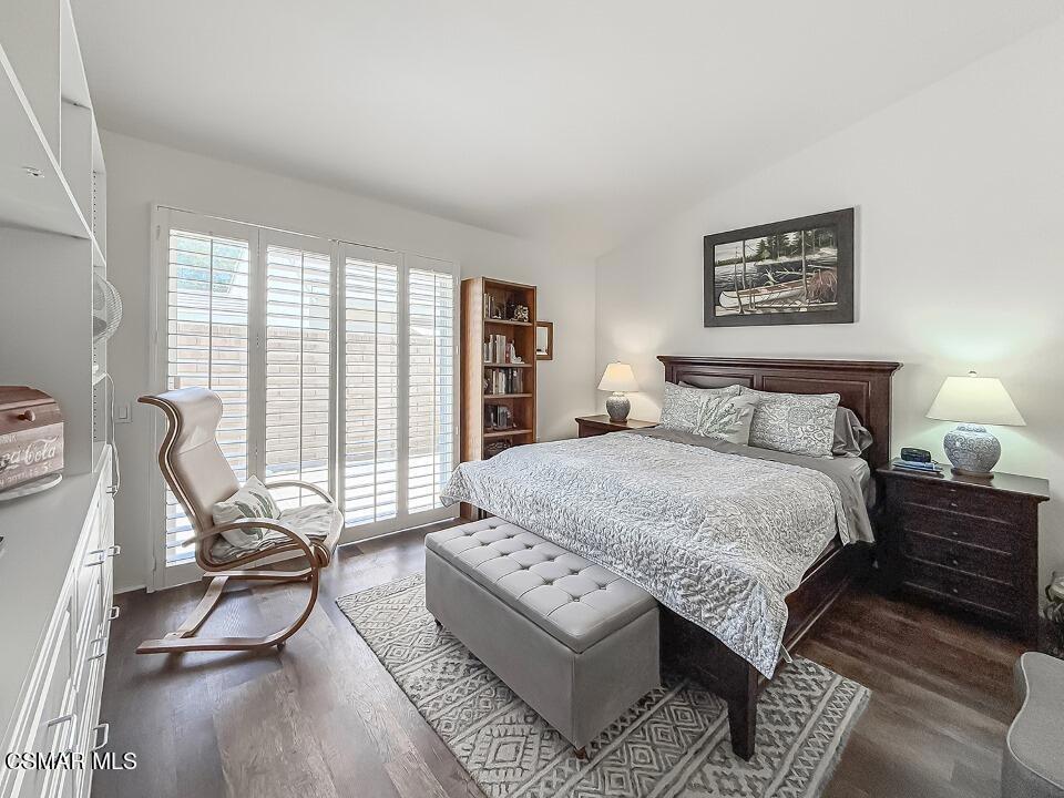 Case Flores-460 - 1004942 - Residential