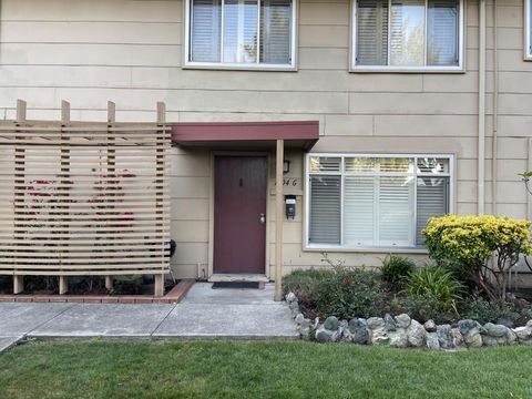 Photo of 1504 Day Avenue #G, San Mateo, CA 94403 (MLS # ML82040768)