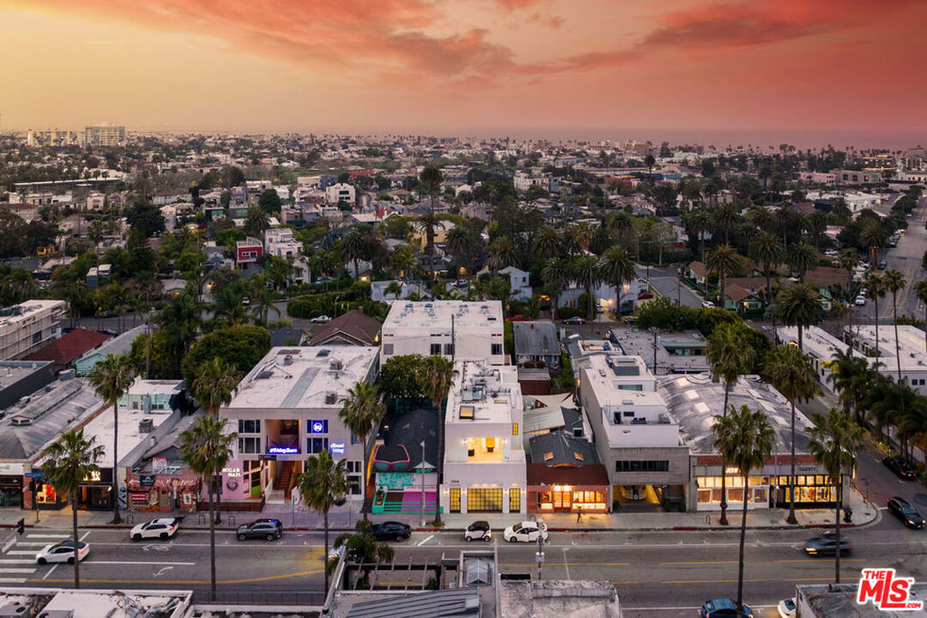 1346 Abbot Kinney Boulevard