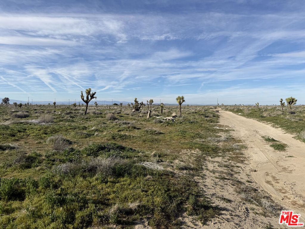 Photo of 0 Vac/vic 91 Ste/ave I4, Lancaster, CA 93535 (MLS # 26659967)