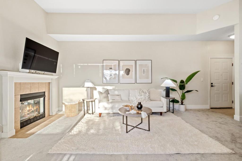 1309 Fairway Entrance Drive