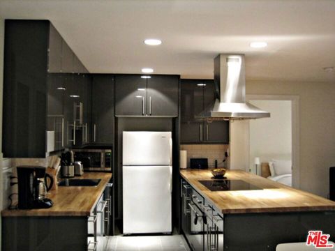 Tiny photo for 4125 1/2 Huron Avenue, Culver City, CA 90232 (MLS # 25554395)