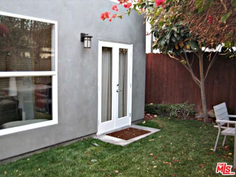 Tiny photo for 4125 1/2 Huron Avenue, Culver City, CA 90232 (MLS # 25554395)