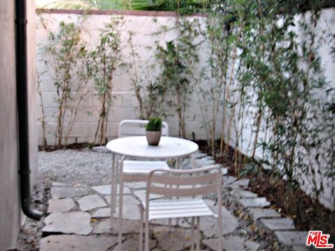 Tiny photo for 4125 1/2 Huron Avenue, Culver City, CA 90232 (MLS # 25554395)