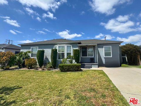 Photo of 1423 S Whitemarsh Avenue, Compton, CA 90220 (MLS # 26833337)