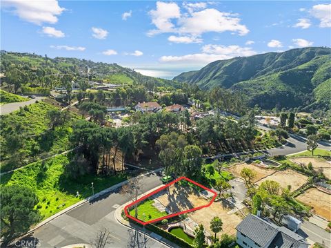 Photo of 17108 Avenida De La Herradura, Pacific Palisades, CA 90272 (MLS # SR26031265)