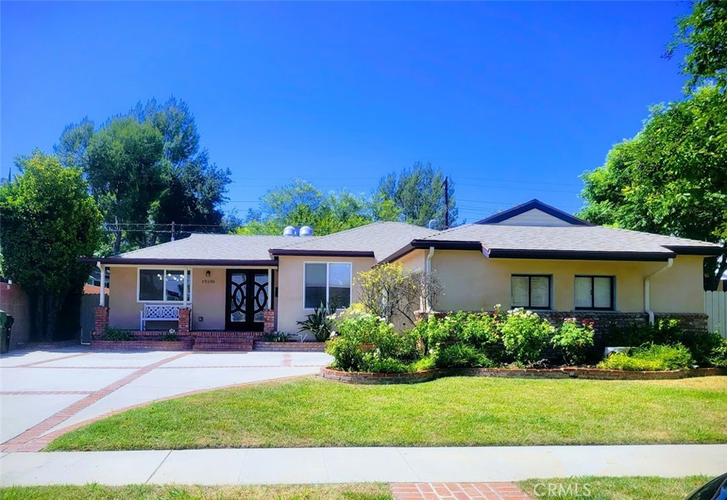 Perfect 10, looks like a brand new house.
This beautiful house had an entire remodeling. Inside, you'll find a versatile open floor plan. Large remodeled kitchen. Perfect flooring throughout the house. Beautiful entrance door. Large open floor-plan, light and bright. 2 car attached garage. Master bedroom has a walk-in closet and private bathroom. All three bathrooms are remodeled. Outside, you'll enjoy landscaping with lots of flowers, low-maintenance rock garden and beautiful gazebo for relaxing. Looks and feels larger than actual square footage.