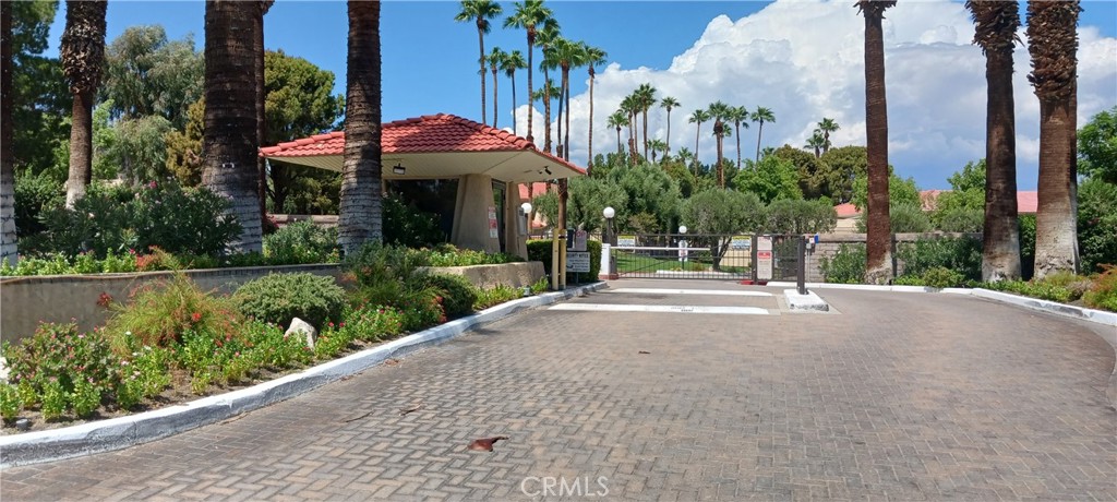 Palm Springs Villas II (33114) - Residential
