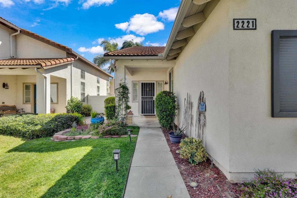 2221 Orange Grove Pl.