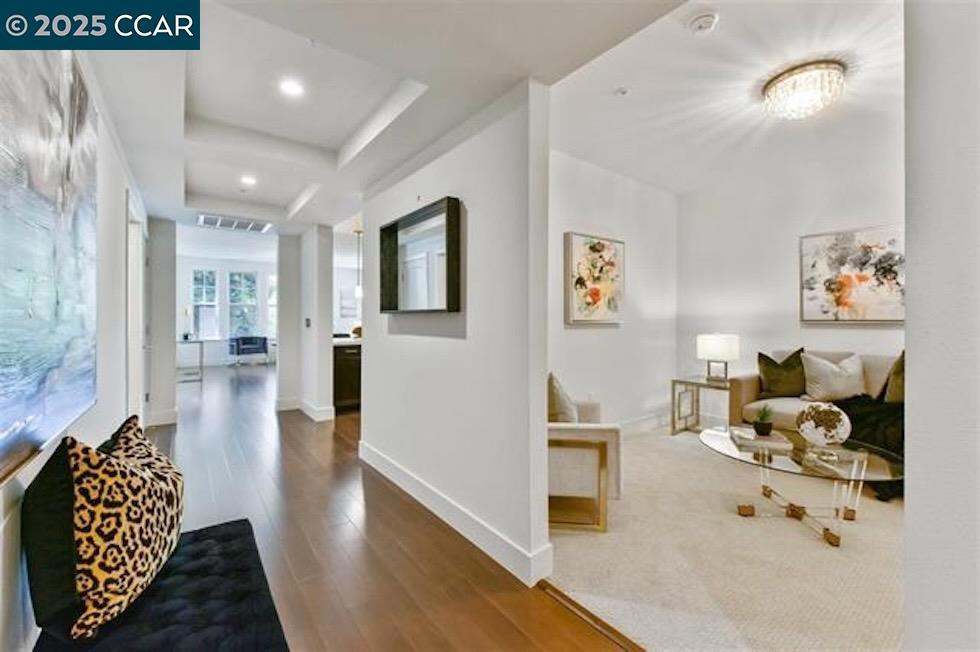 DOWNTO LAF - Residential Lease