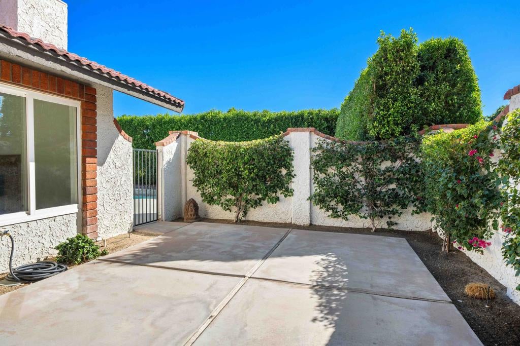 42350 May Pen Road