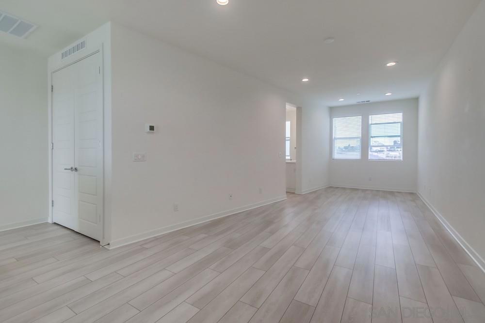 Mira Mesa - Residential