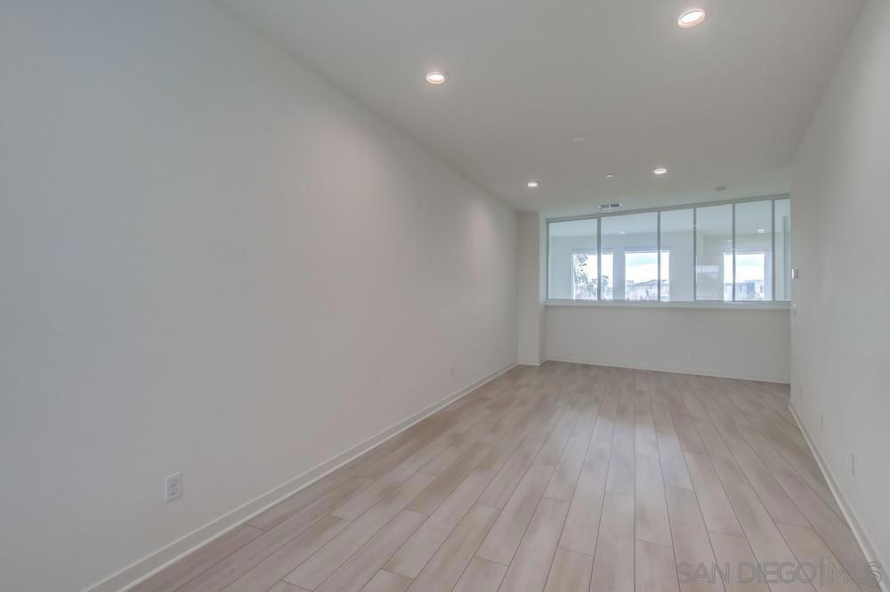 Mira Mesa - Residential