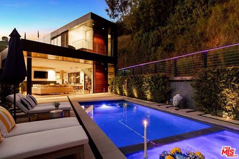 Photo of 1331 Belfast Drive, Los Angeles, CA 90069 (MLS # 25623669)