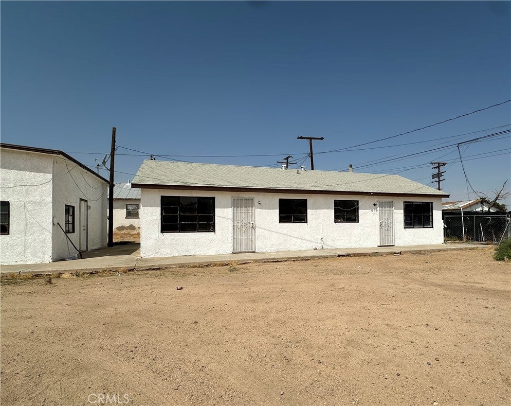 451 W Yermo 1-3