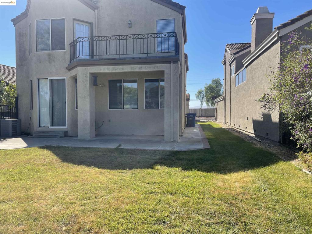 DISCOVY CC - Residential Lease