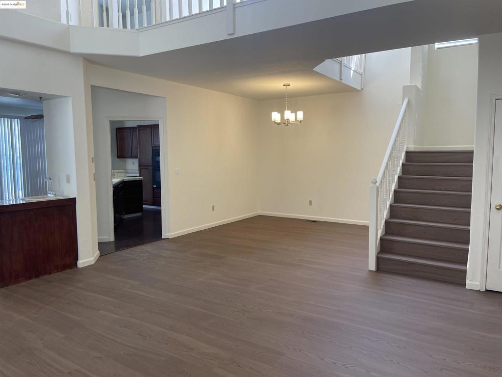 DISCOVY CC - Residential Lease