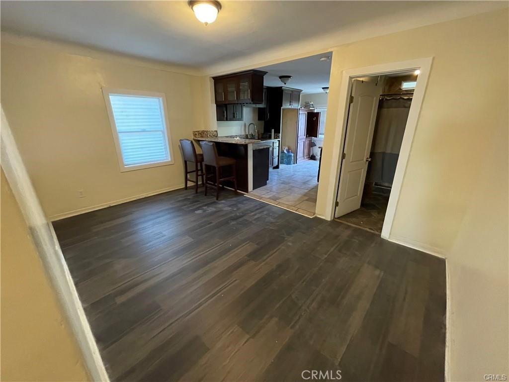 Spacious East LA unit available—packed with perks! Enjoy a prime location just minutes from Downtown LA, major freeways, and a wealth of community amenities. This generous 2-bedroom, 1-bath home features a dedicated dining area and indoor laundry hookups. All utilities included!