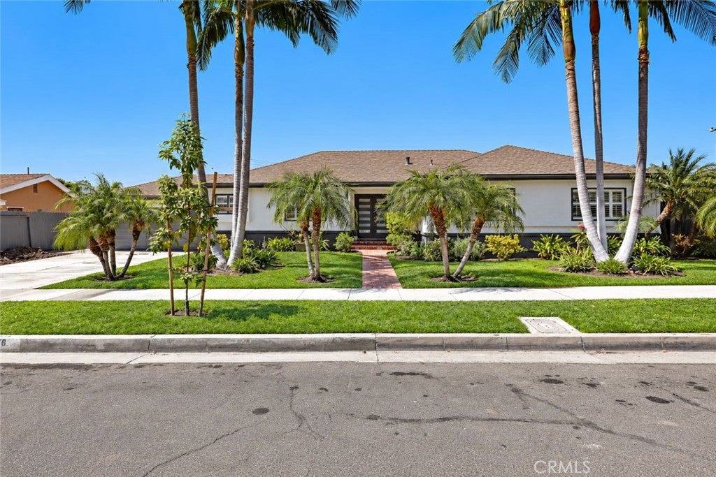 2076 N Mori