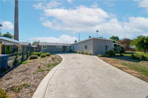 Photo of 8153 Tunney Avenue, Reseda, CA 91335 (MLS # SR26075177)